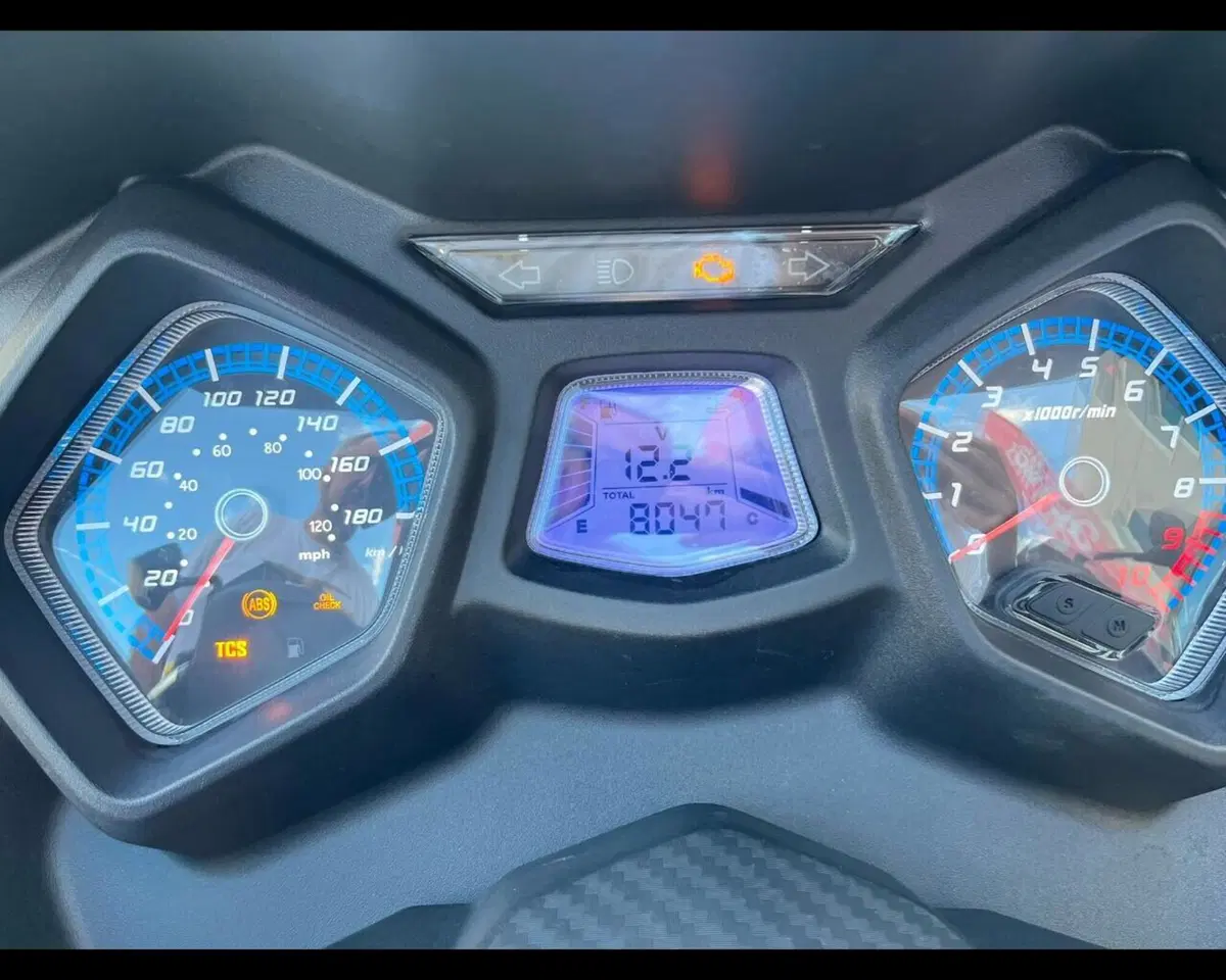 Sym Joymax 300 Z+ (2021 - 24) (14)