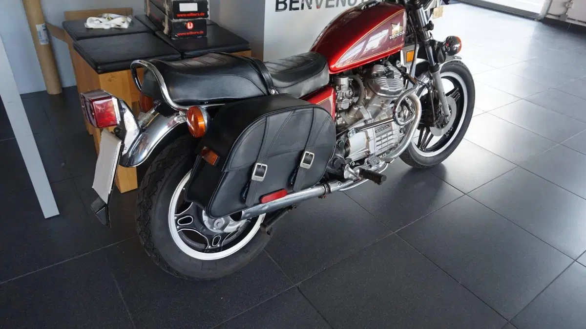 Honda CX 500 CUSTOM (6)