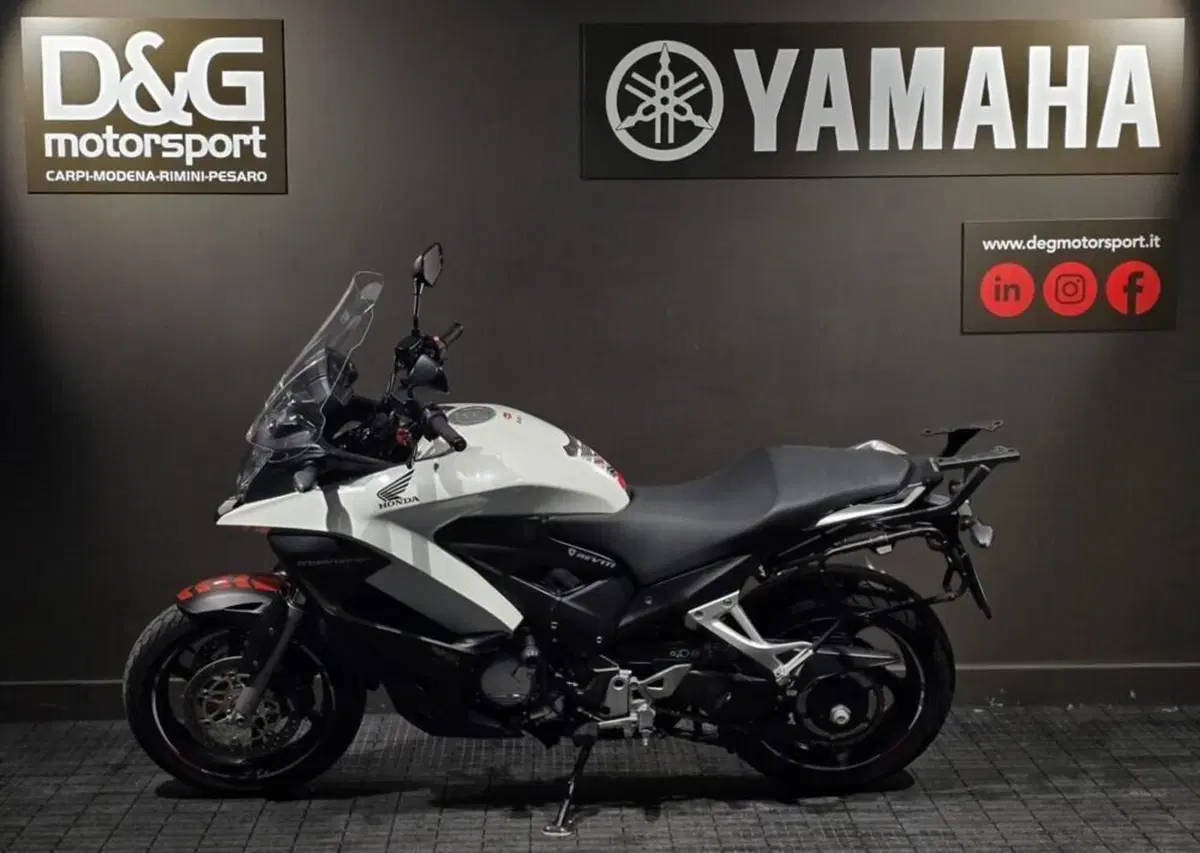 Honda Crossrunner ABS (2010 - 14) (4)