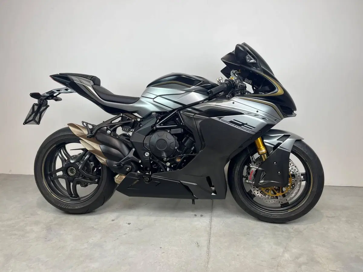 MV Agusta F3 800 Competizione (2025 - 26) (5)