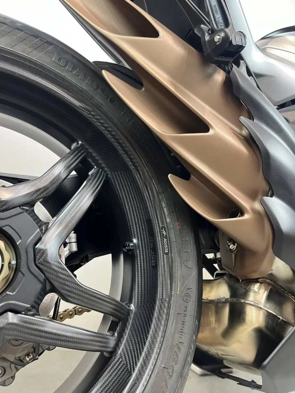 MV Agusta F3 800 Competizione (2025 - 26) (7)