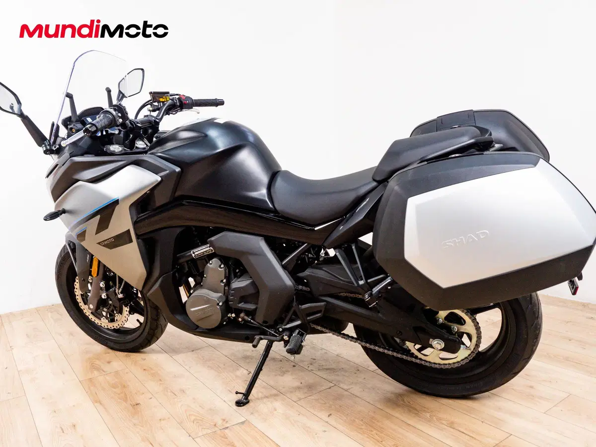 CFMOTO 650GT (2021 - 26) (7)