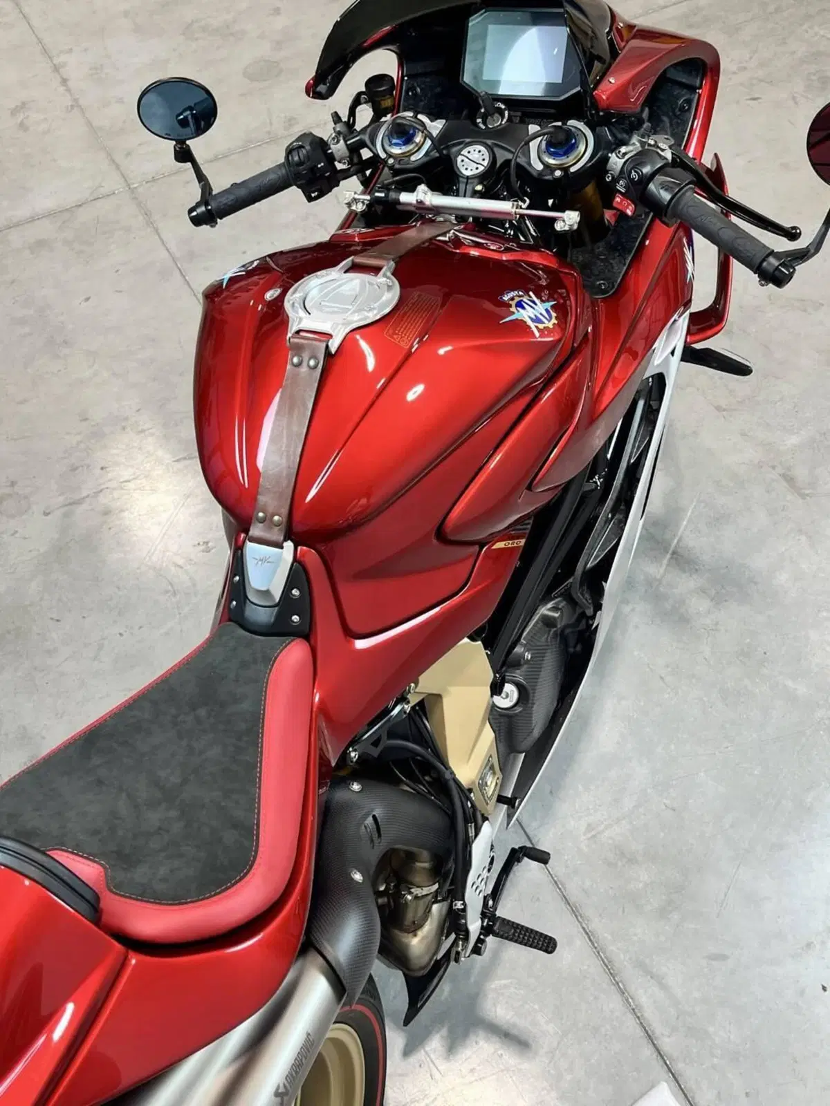 MV Agusta Superveloce 1000 Serie Oro (2024 - 26) (12)