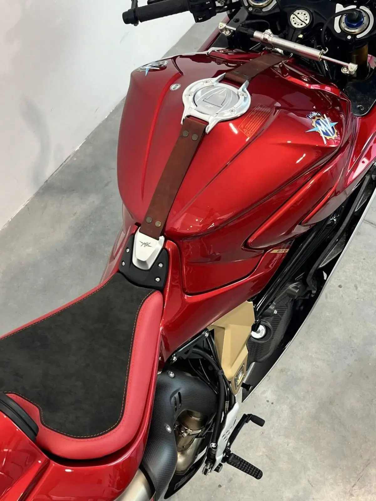 MV Agusta Superveloce 1000 Serie Oro (2024 - 26) (13)