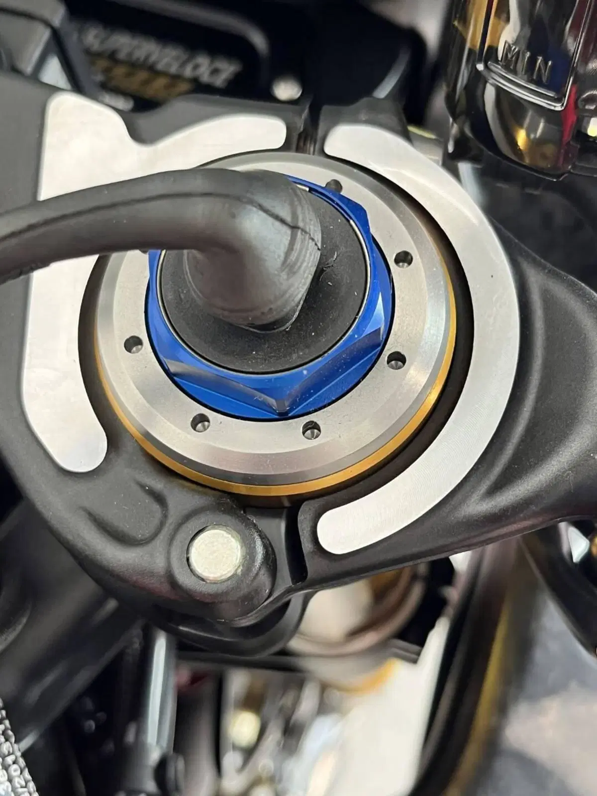 MV Agusta Superveloce 1000 Serie Oro (2024 - 26) (16)