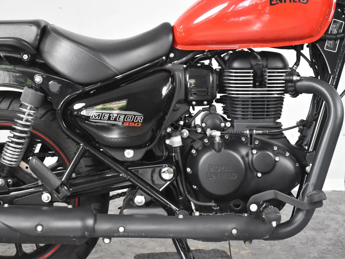 Royal Enfield Meteor 350 (2021 - 26) (9)