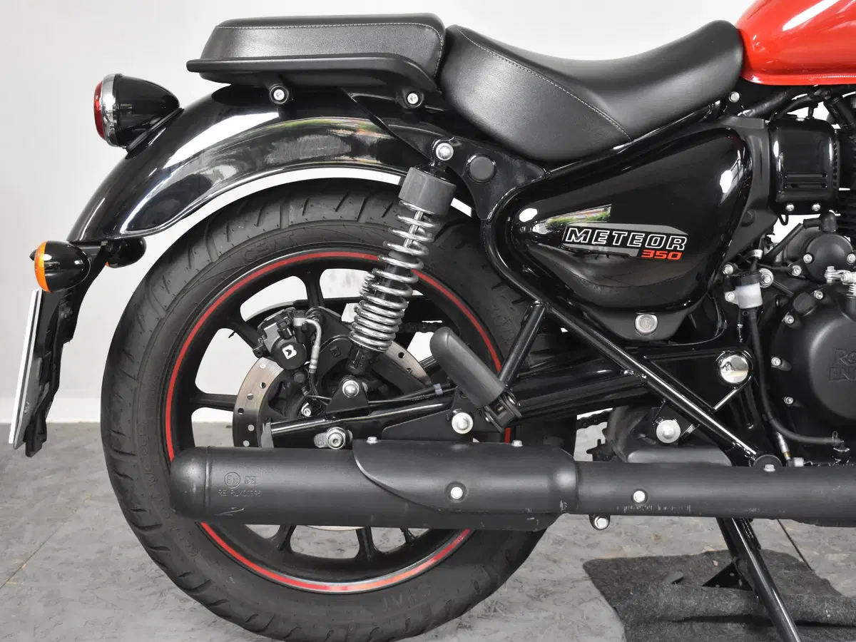 Royal Enfield Meteor 350 (2021 - 26) (10)