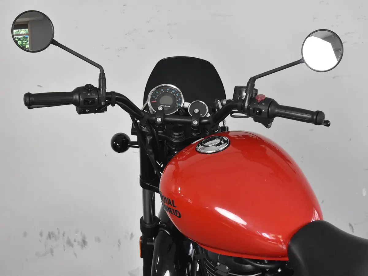 Royal Enfield Meteor 350 (2021 - 26) (16)