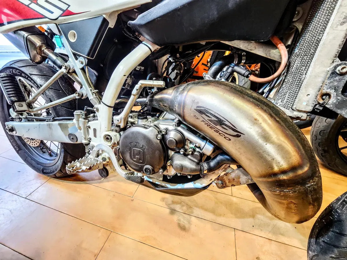 Husqvarna SMS 125 (2012 - 13) (6)