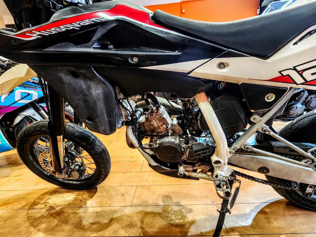 Husqvarna SMS 125 (2012 - 13) (12)