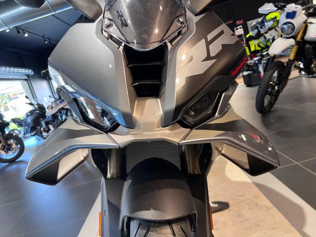 Bmw S 1000 RR (2025 - 27) (8)