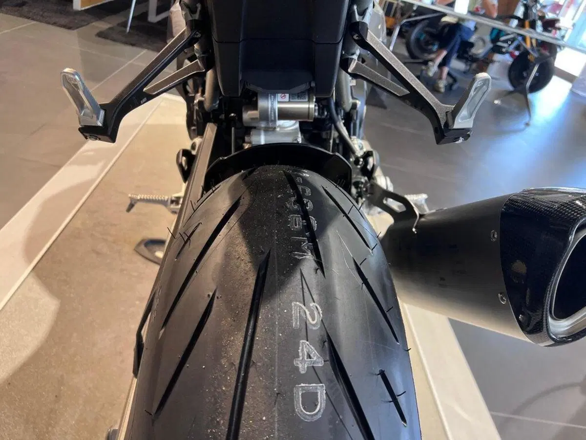 Bmw S 1000 RR (2025 - 27) (14)
