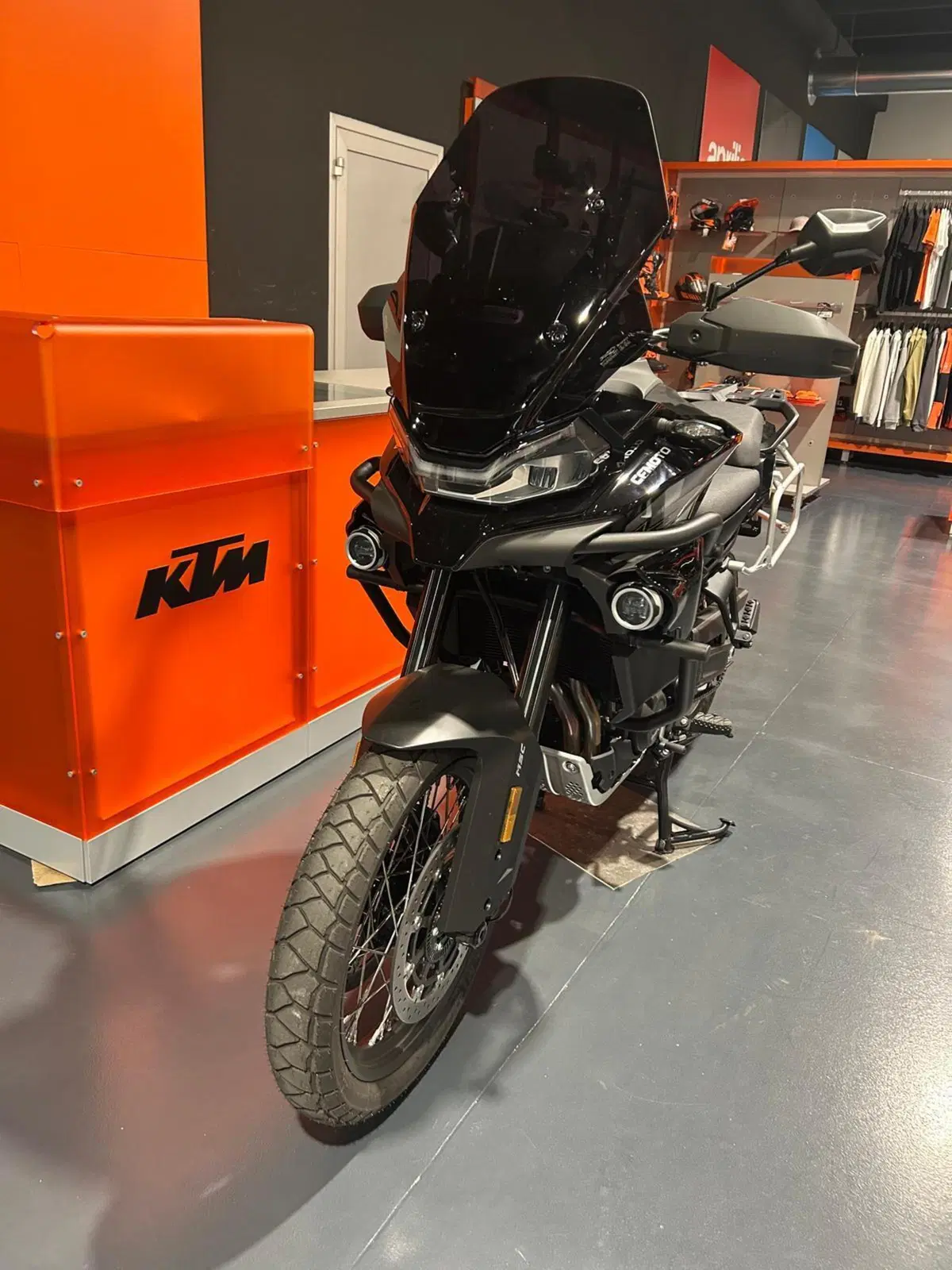 CFMOTO 800MT Explore (2023 - 26) (2)