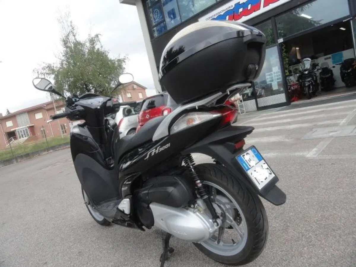 Honda SH 300 i (2006 - 10) (7)