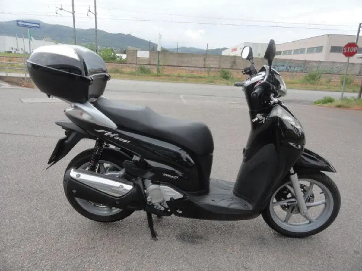 Honda SH 300 i (2006 - 10) (5)