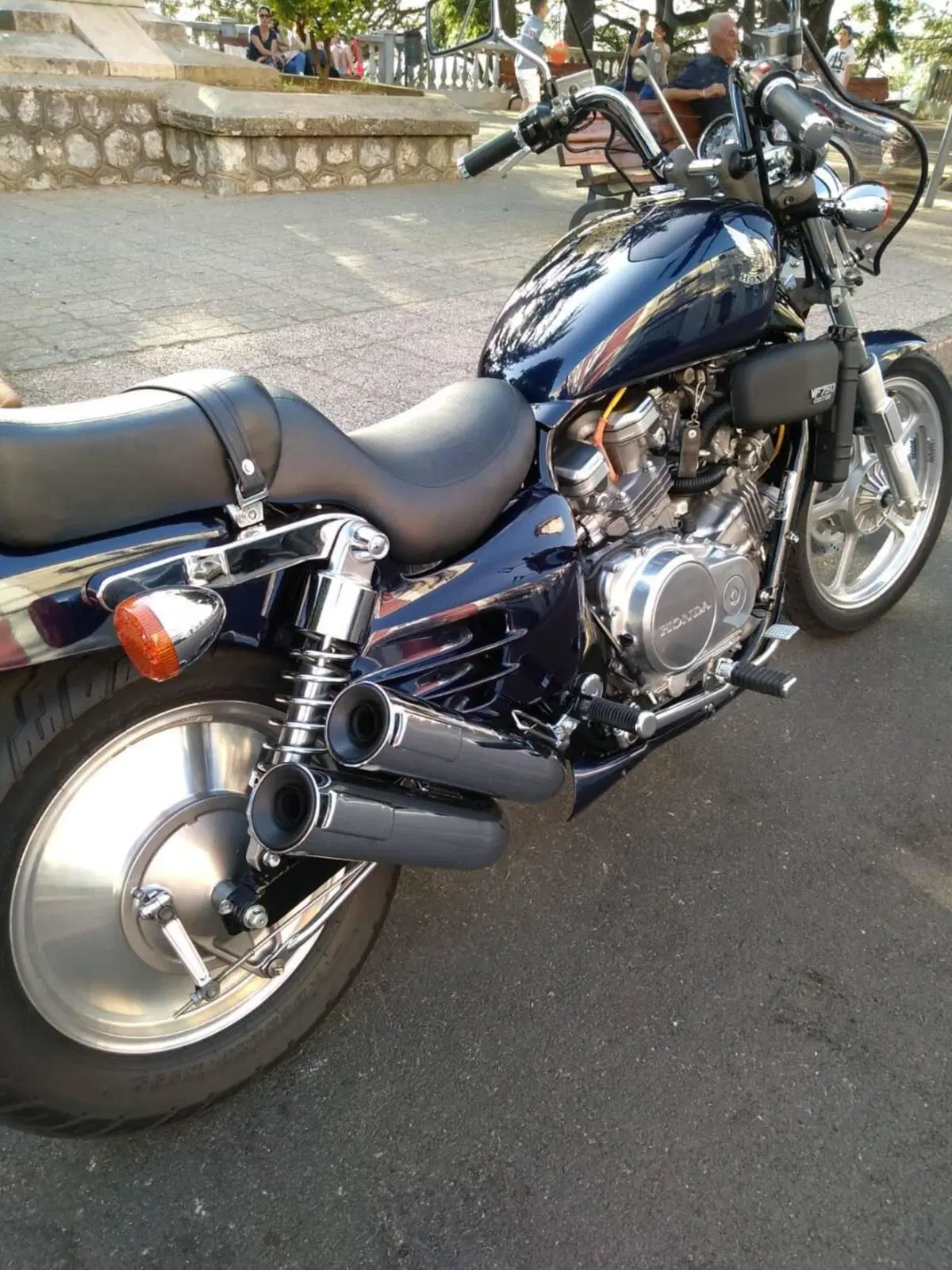 Honda VF 750 (5)