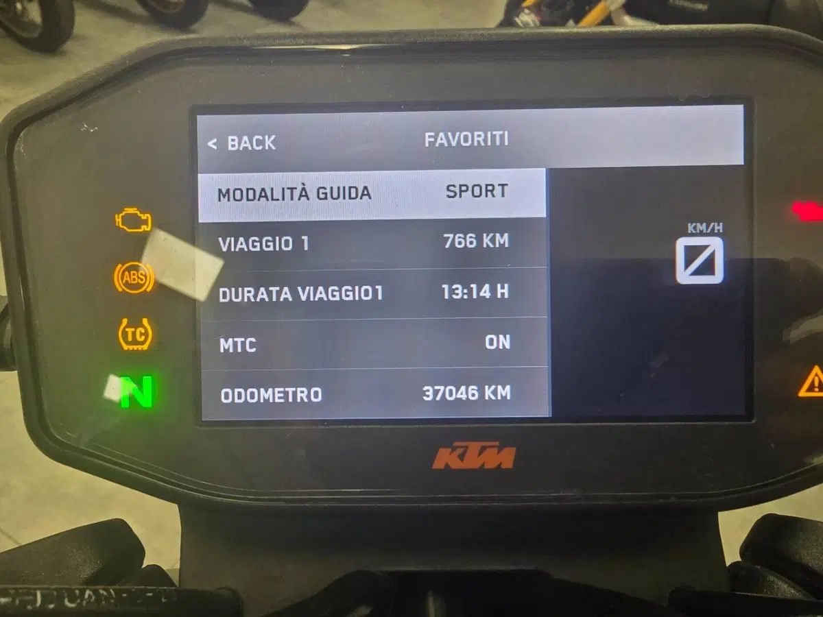 KTM 790 Duke L (2023 - 24) (5)