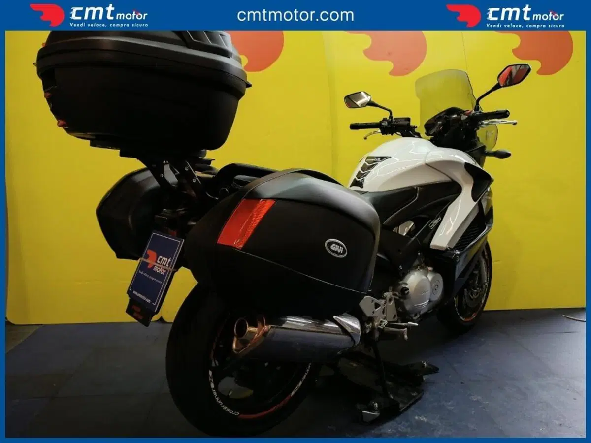 Honda Crossrunner ABS (2010 - 14) (4)