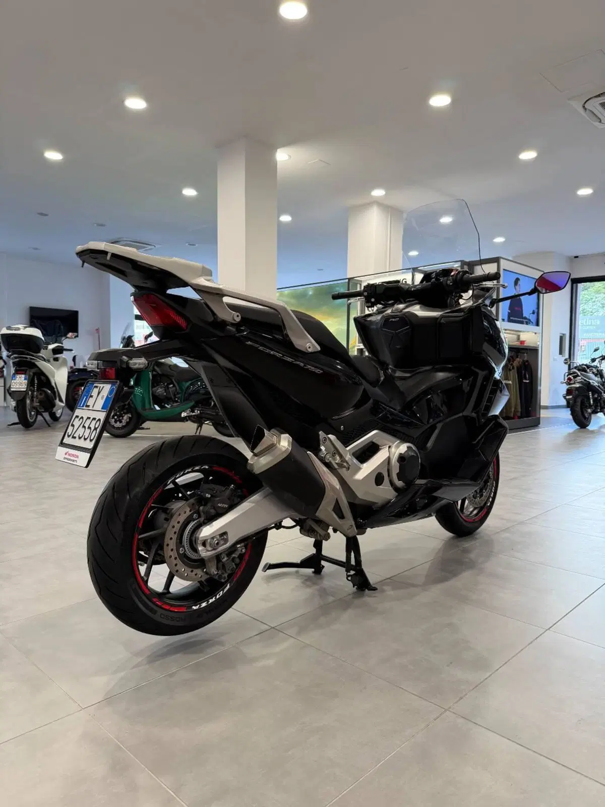 Honda Forza 750 DCT (2021 - 24) (7)