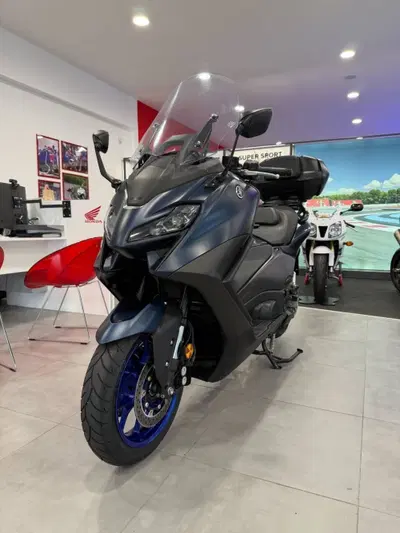 Yamaha T-Max 560 (2022 - 24) usata