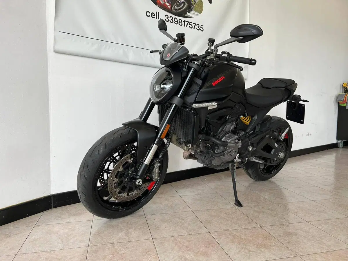 Ducati Monster 937 (2021 - 25) (2)