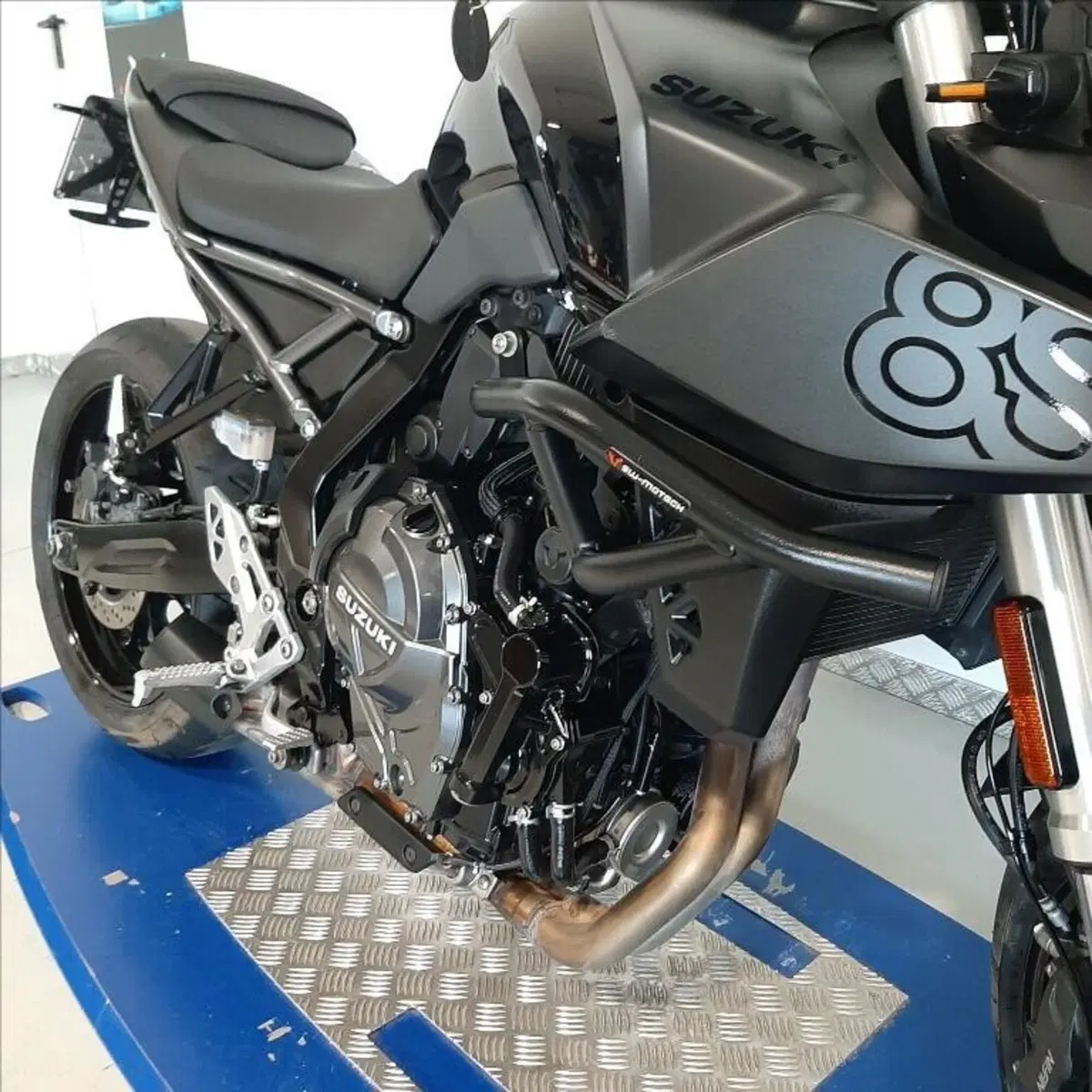 Suzuki GSX-8S (2023 - 24) (5)