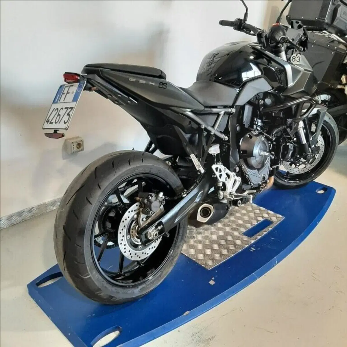 Suzuki GSX-8S (2023 - 24) (7)