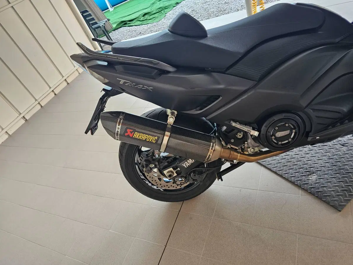 Yamaha T-Max 530 ABS (2015 - 17) (4)