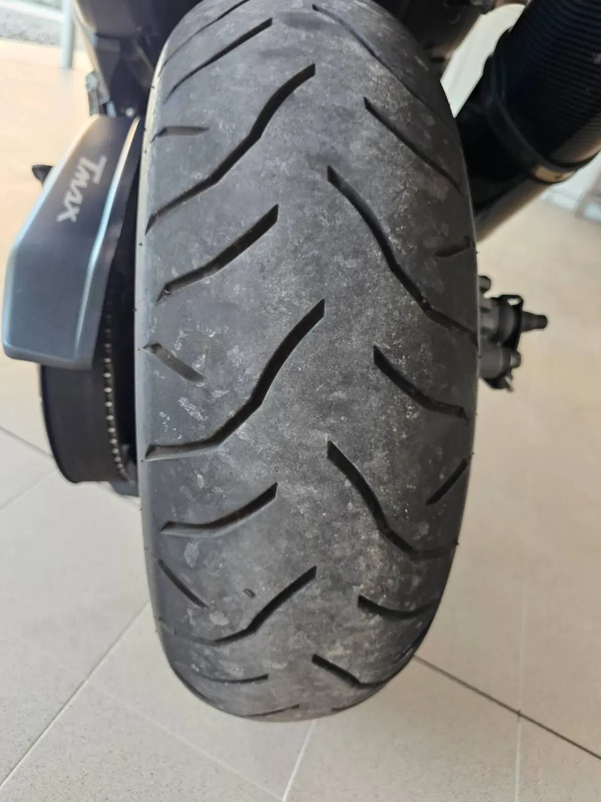 Yamaha T-Max 530 ABS (2015 - 17) (12)