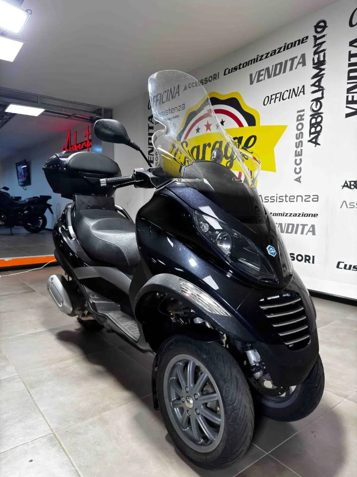 Piaggio MP3 250 i.e. (2)