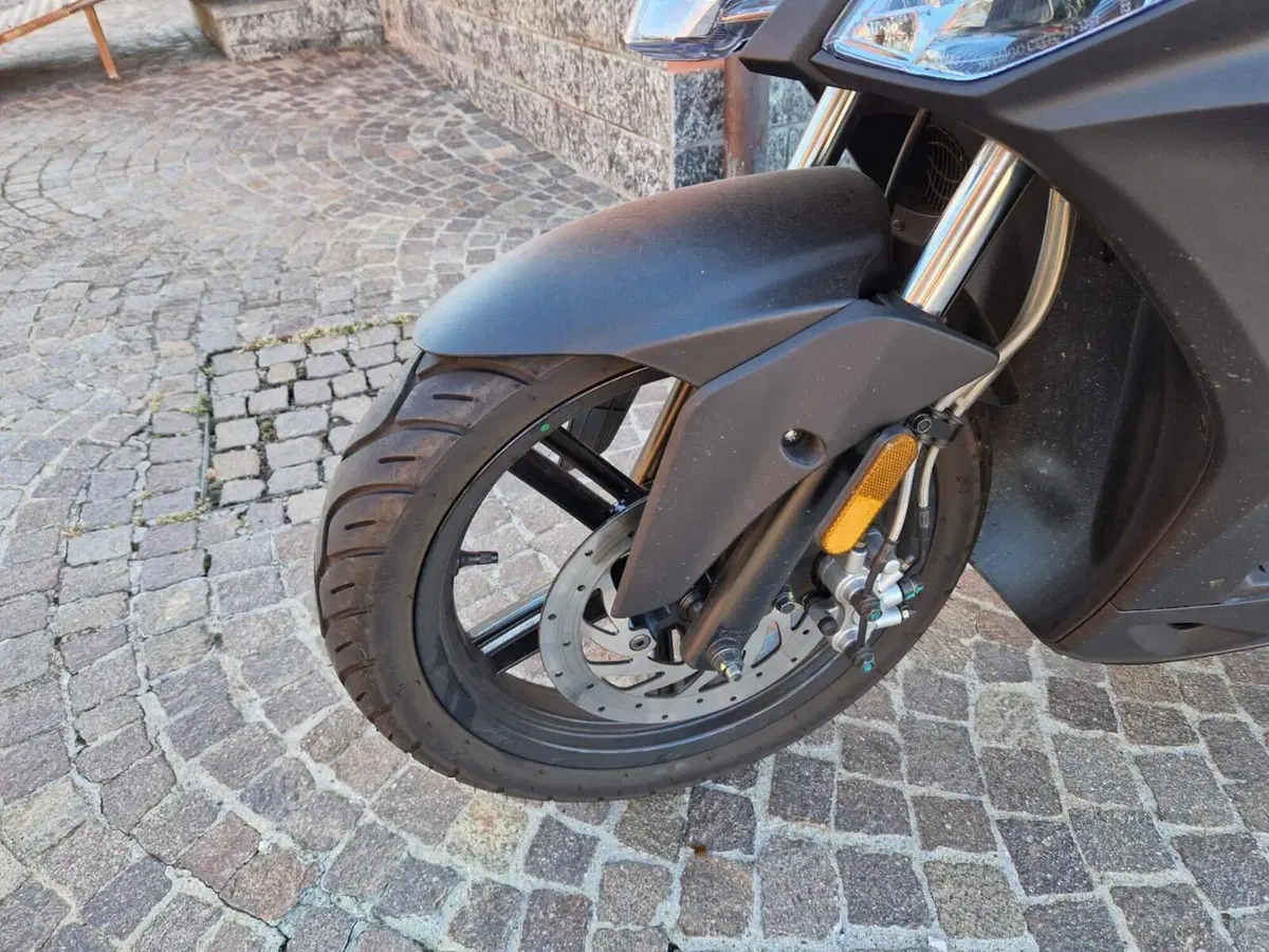 Kymco Agility 125 R16 Power Up (2021 - 26) (7)