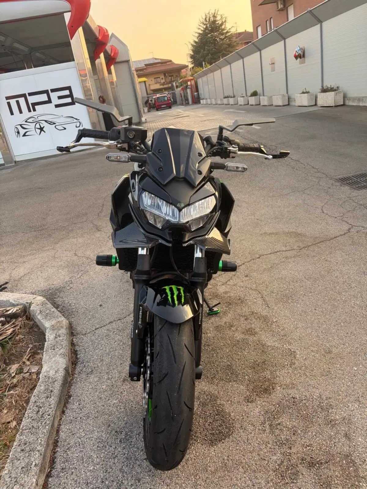 Kawasaki Z 650 (2025 - 26) (5)