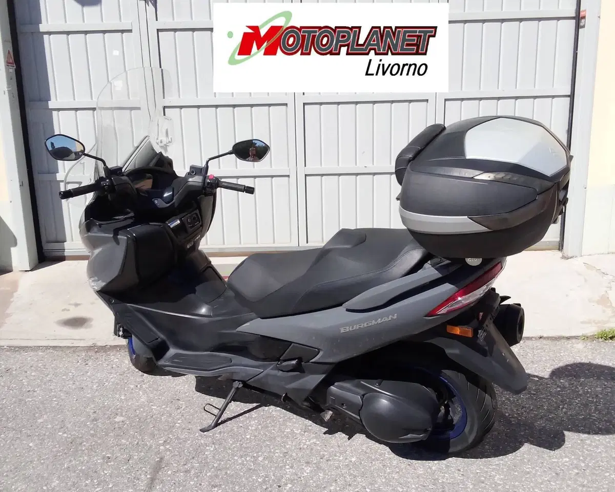 Suzuki Burgman 400 (2022 - 24) (5)