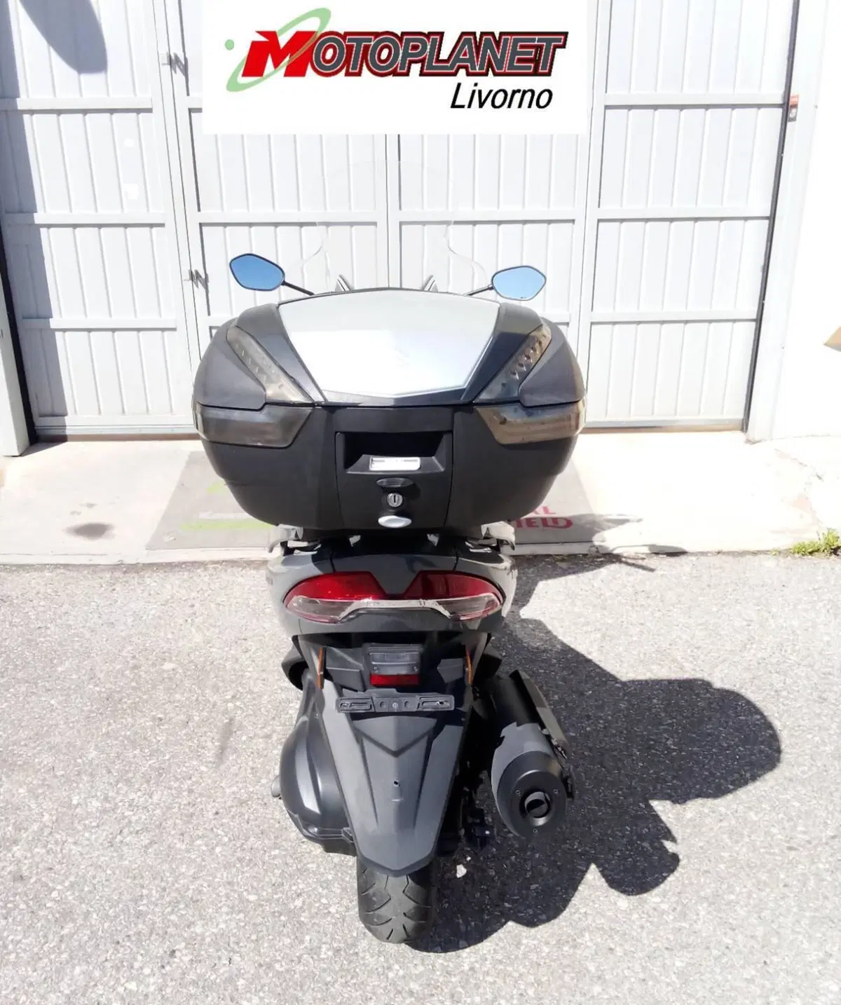 Suzuki Burgman 400 (2022 - 24) (6)