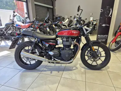 Triumph Street Twin 900 (2019 - 20) usata