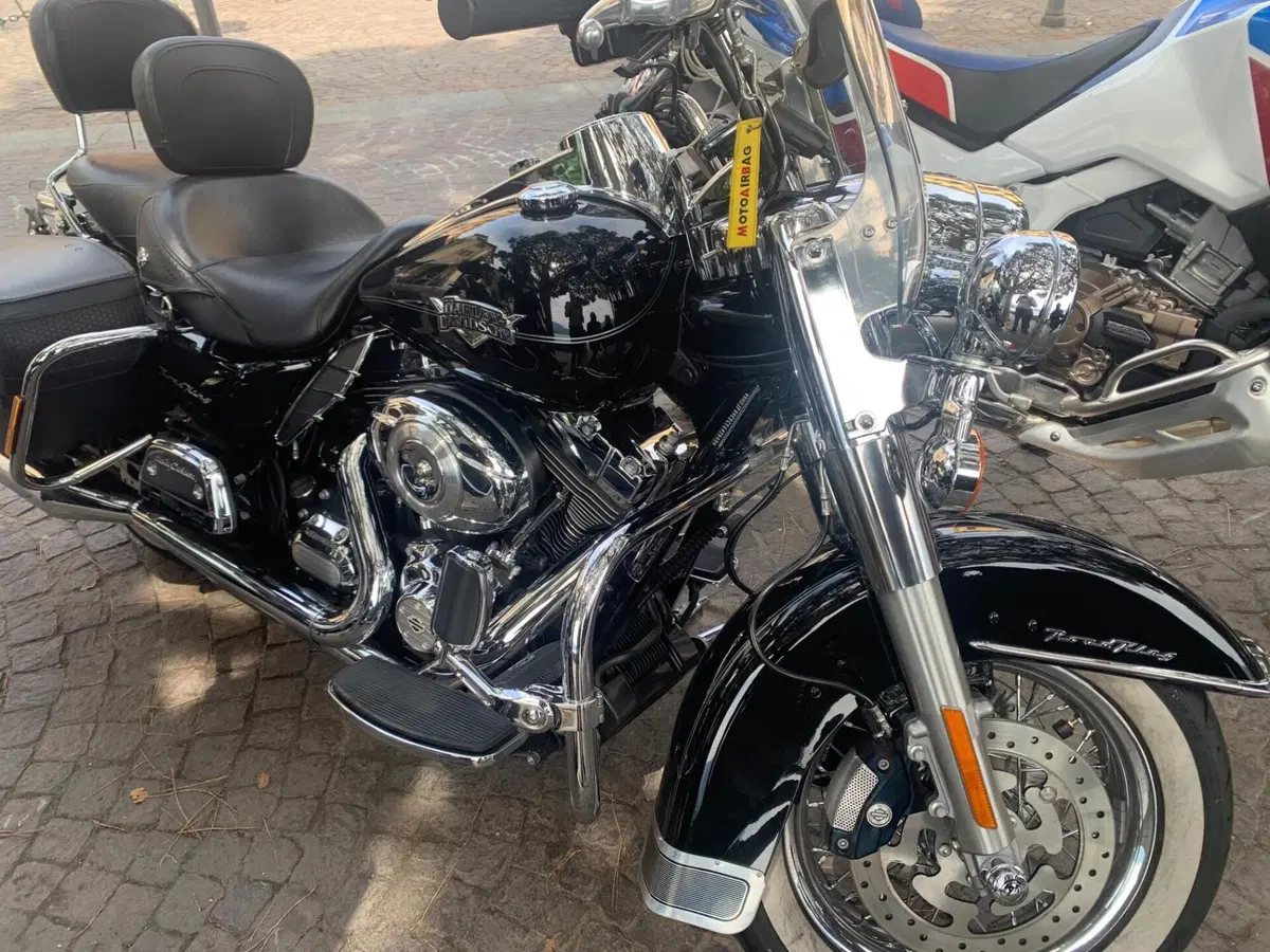 Harley-Davidson 103 Road King Classic (2011 - 13) - FLHRC (2)