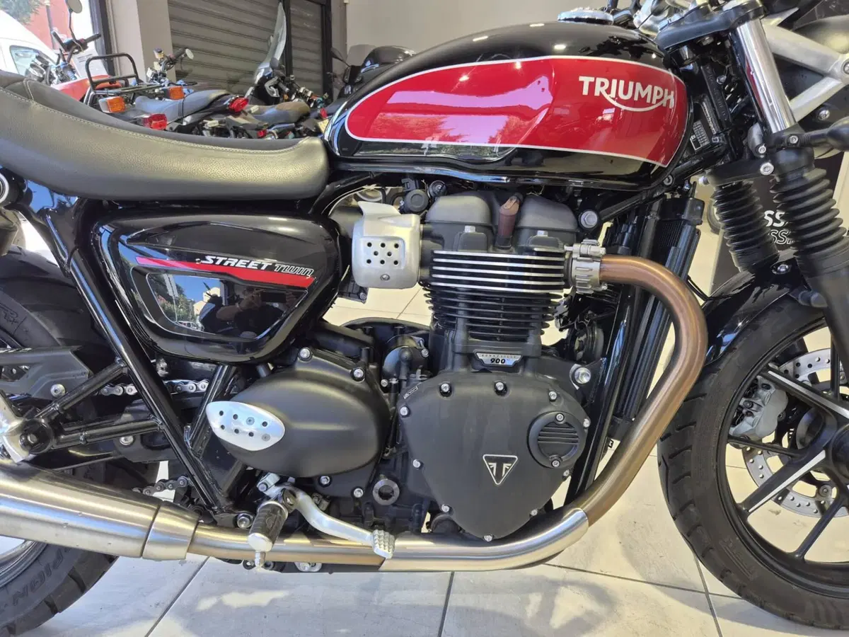 Triumph Street Twin 900 (2019 - 20) (13)