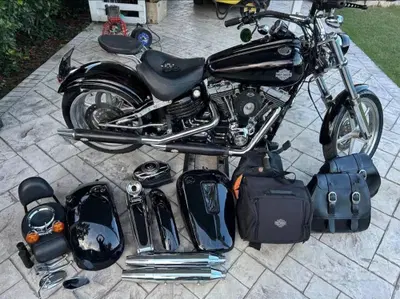 Harley-Davidson 1584 Rocker C (2009 - 11) - FXCWC usata