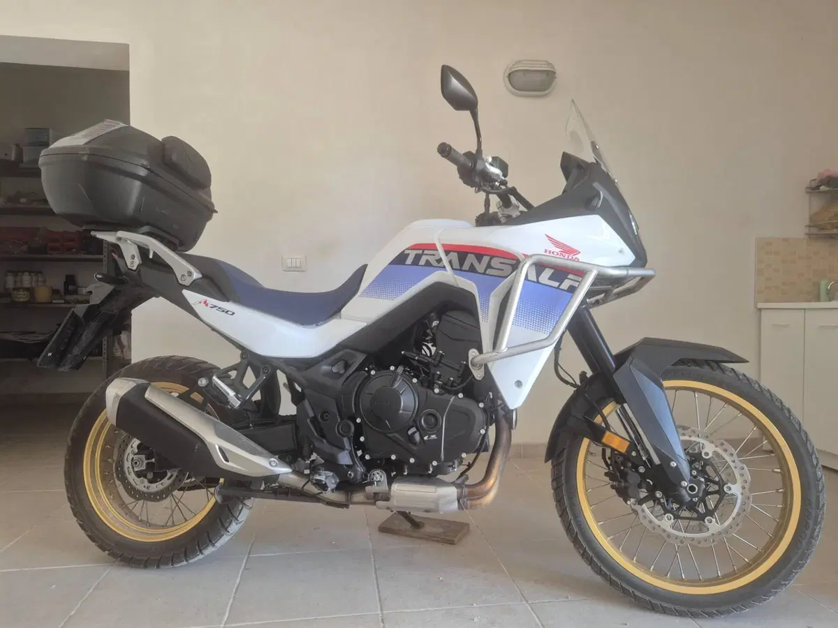 Honda Transalp XL750 (2025)