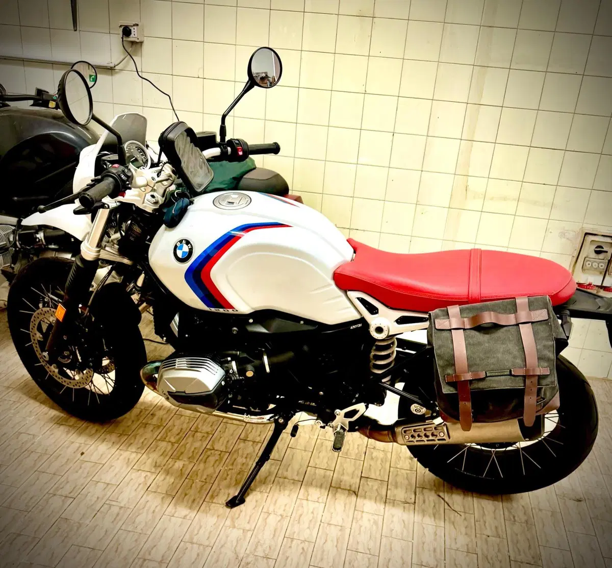 Bmw R nineT Urban GS (2021 - 24) (3)