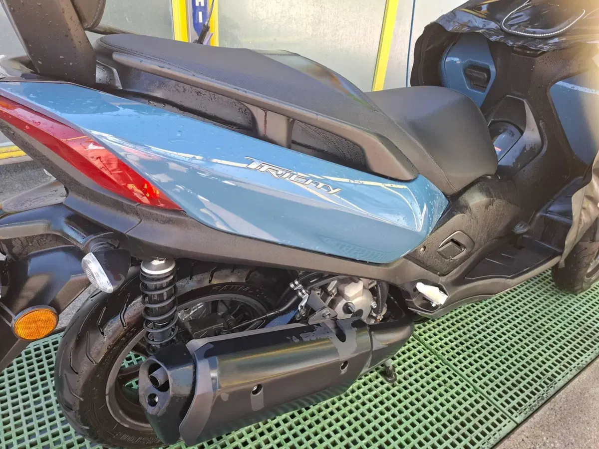 Yamaha Tricity 300 (2021 - 24) (4)