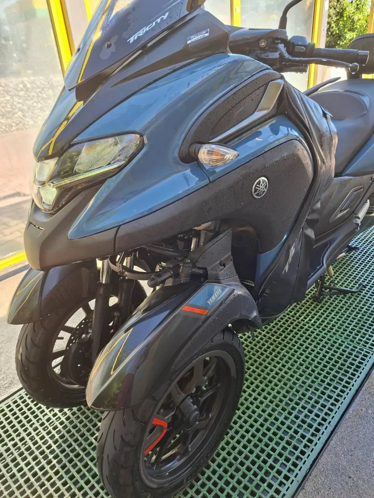 Yamaha Tricity 300 (2021 - 24) (6)