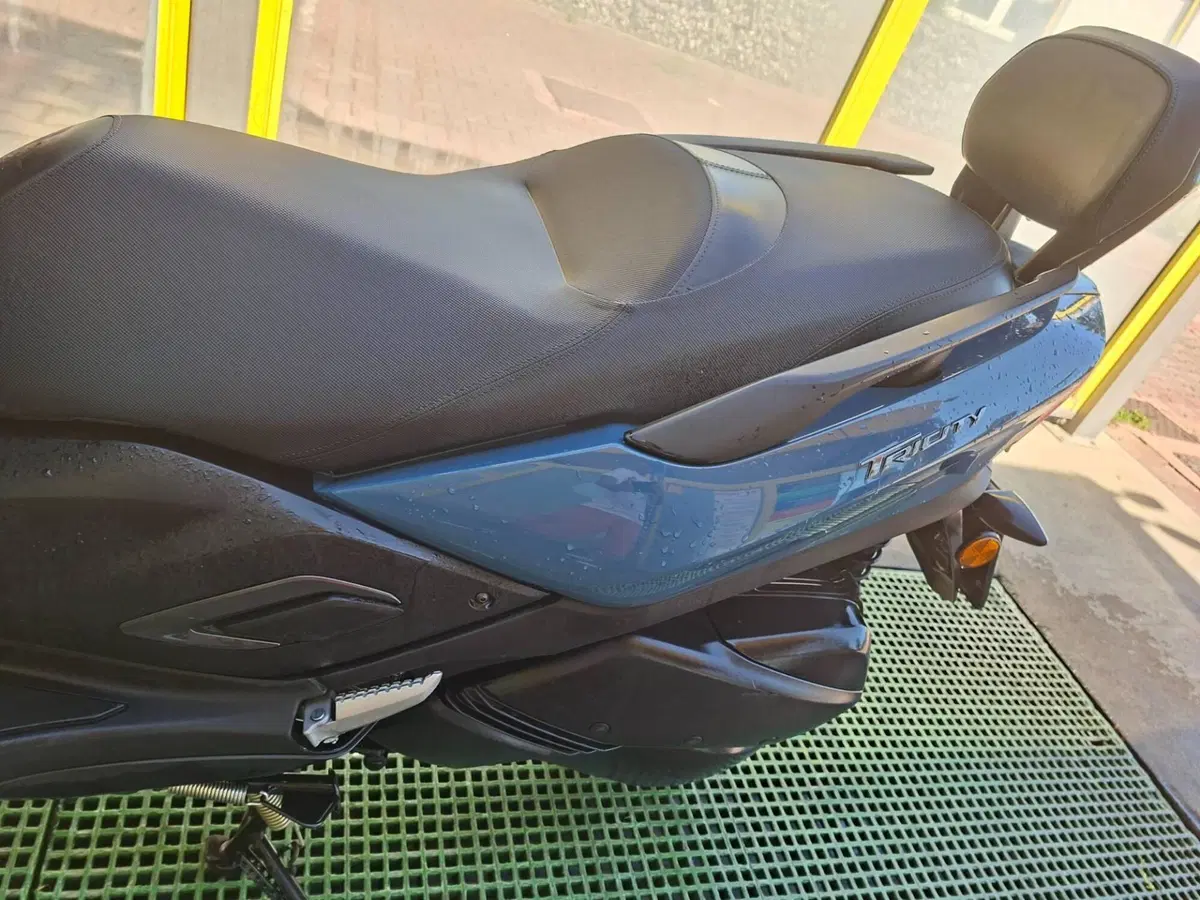 Yamaha Tricity 300 (2021 - 24) (7)