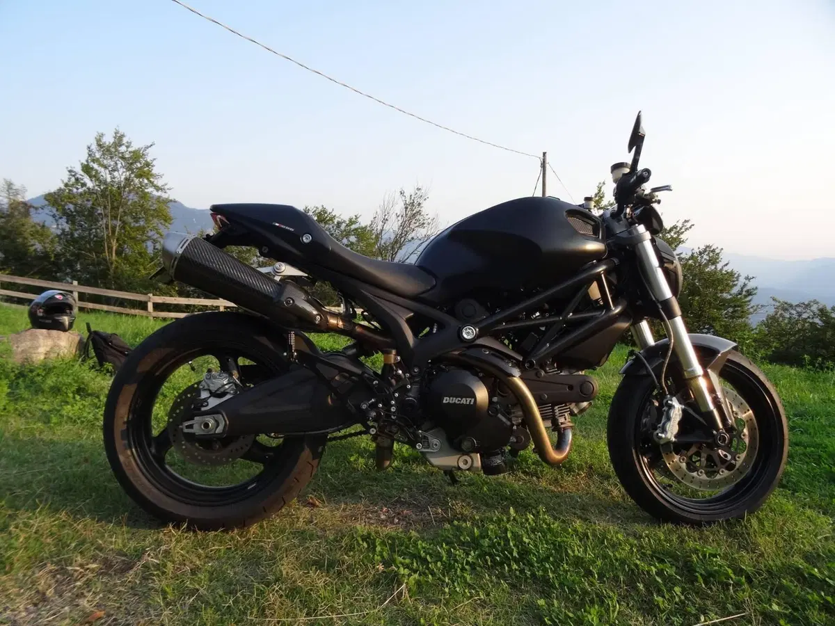 Ducati Monster 696 Plus (2007 - 14) (3)