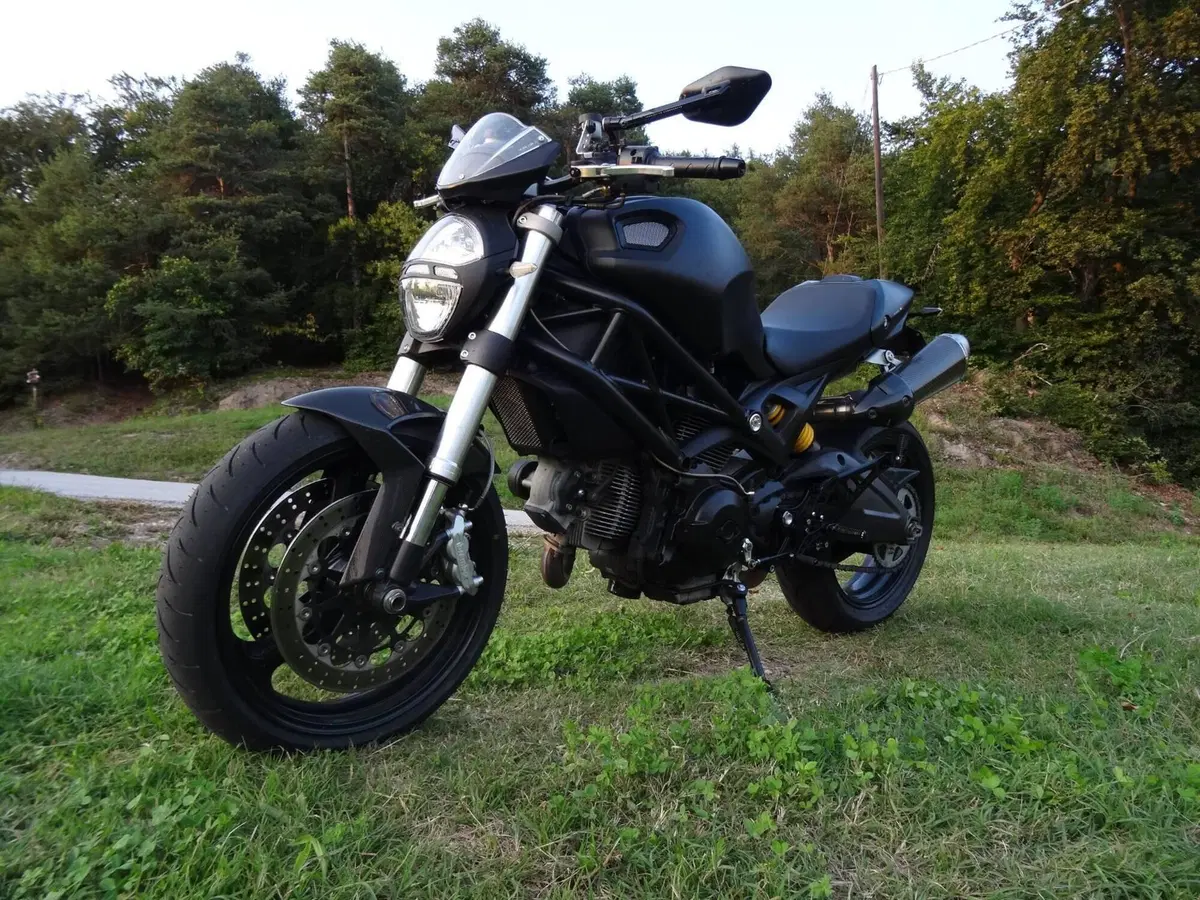 Ducati Monster 696 Plus (2007 - 14) (11)