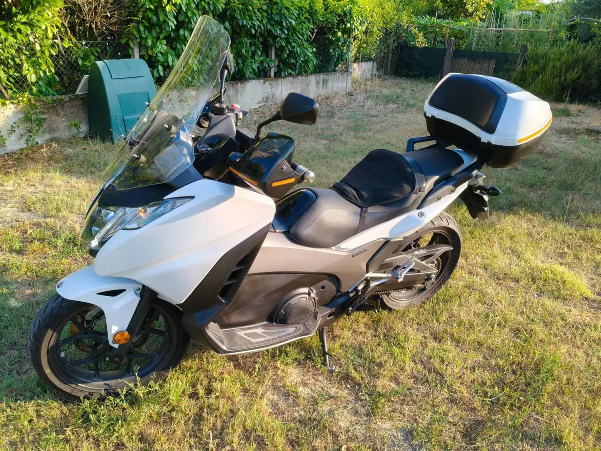 Honda Integra 750 DCT (2016 - 17) (3)