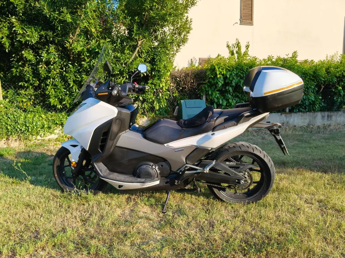 Honda Integra 750 DCT (2016 - 17) (5)