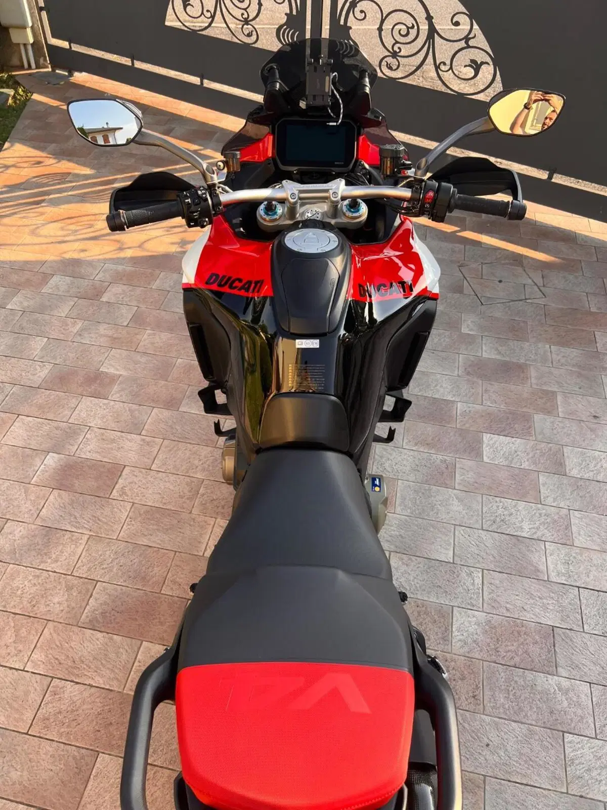 Ducati Multistrada V4 Pikes Peak (2021 - 24) (10)