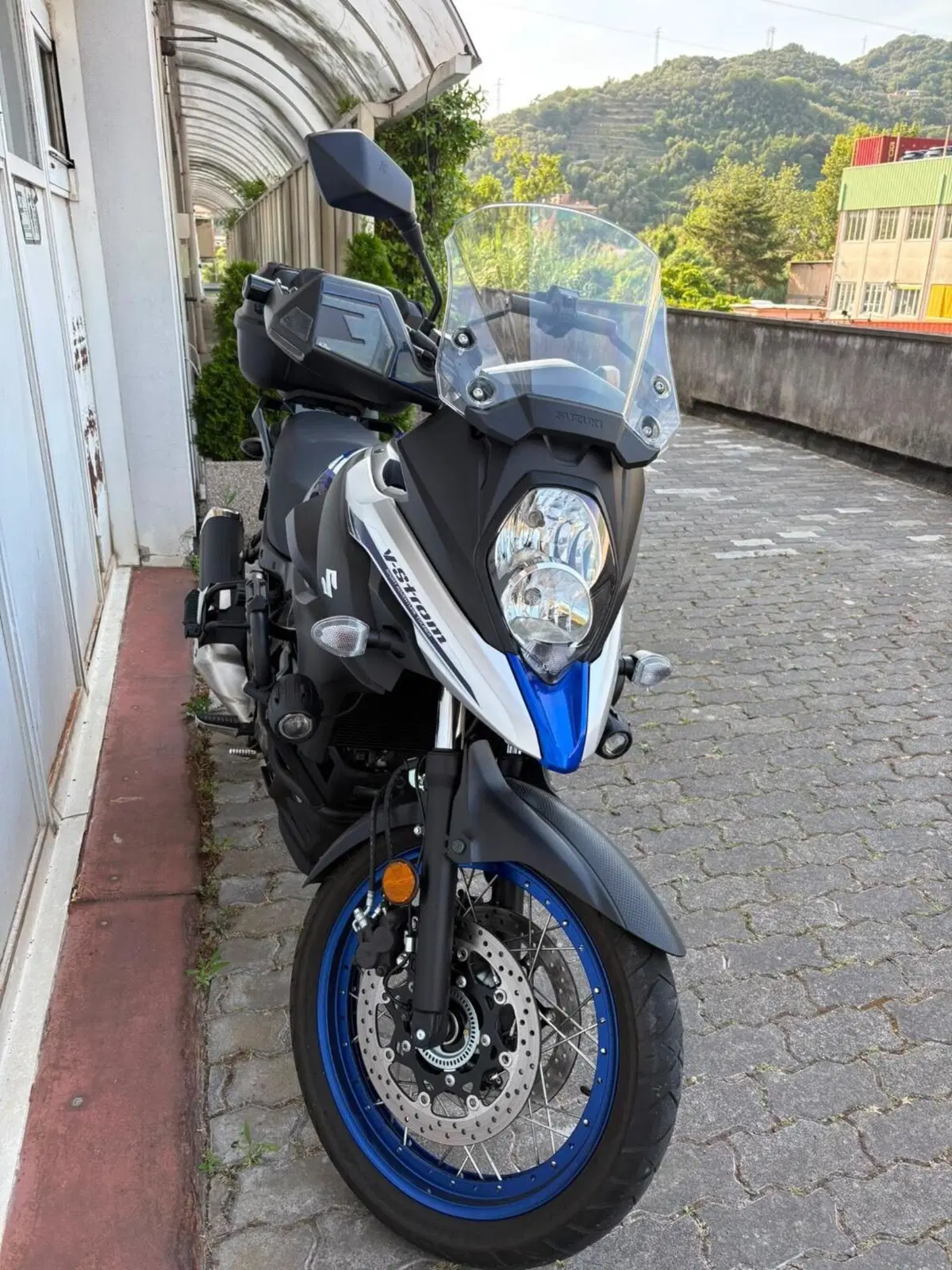 Suzuki V-Strom 650 Explorer (2023 - 25) (4)