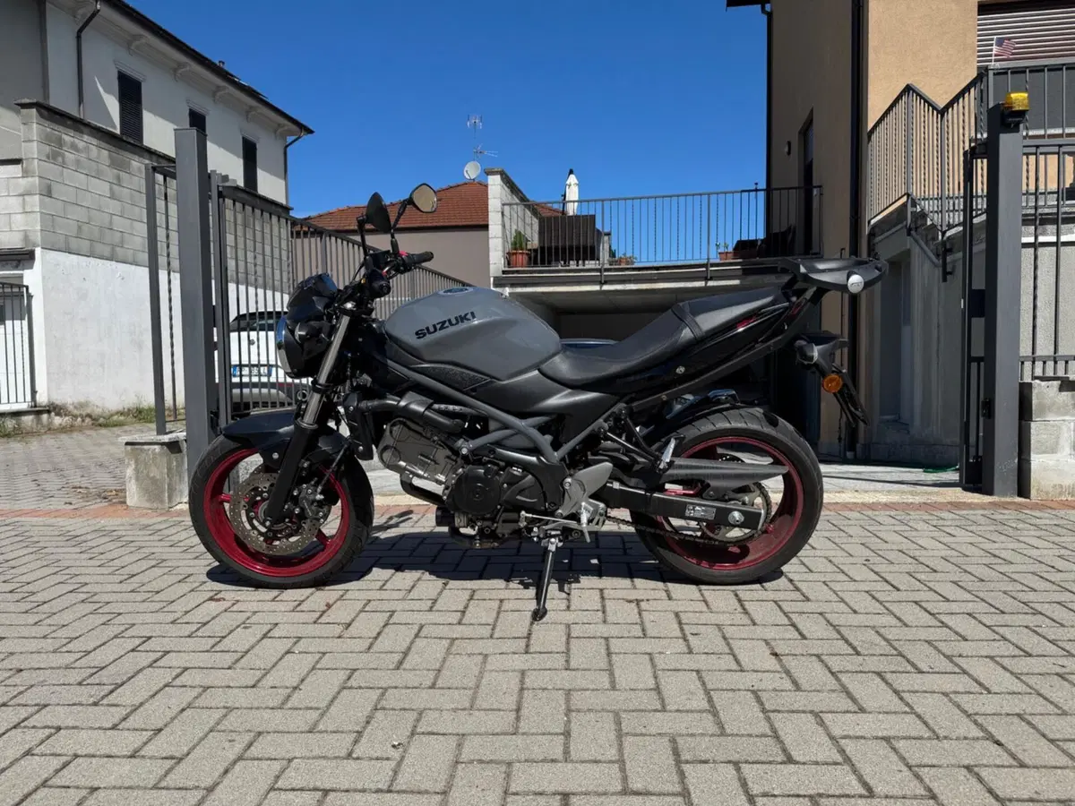 Suzuki SV650 (2021 - 24) (4)
